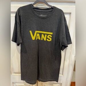 Vans Tee. Size: L